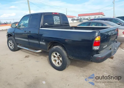 2000 Toyota Tundra Sr5 V8 z USA, uszkodzony, nr VIN 5TBRT3419YS004598
